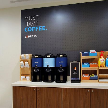 Holiday Inn Express Wichita South By Ihg Esterno foto