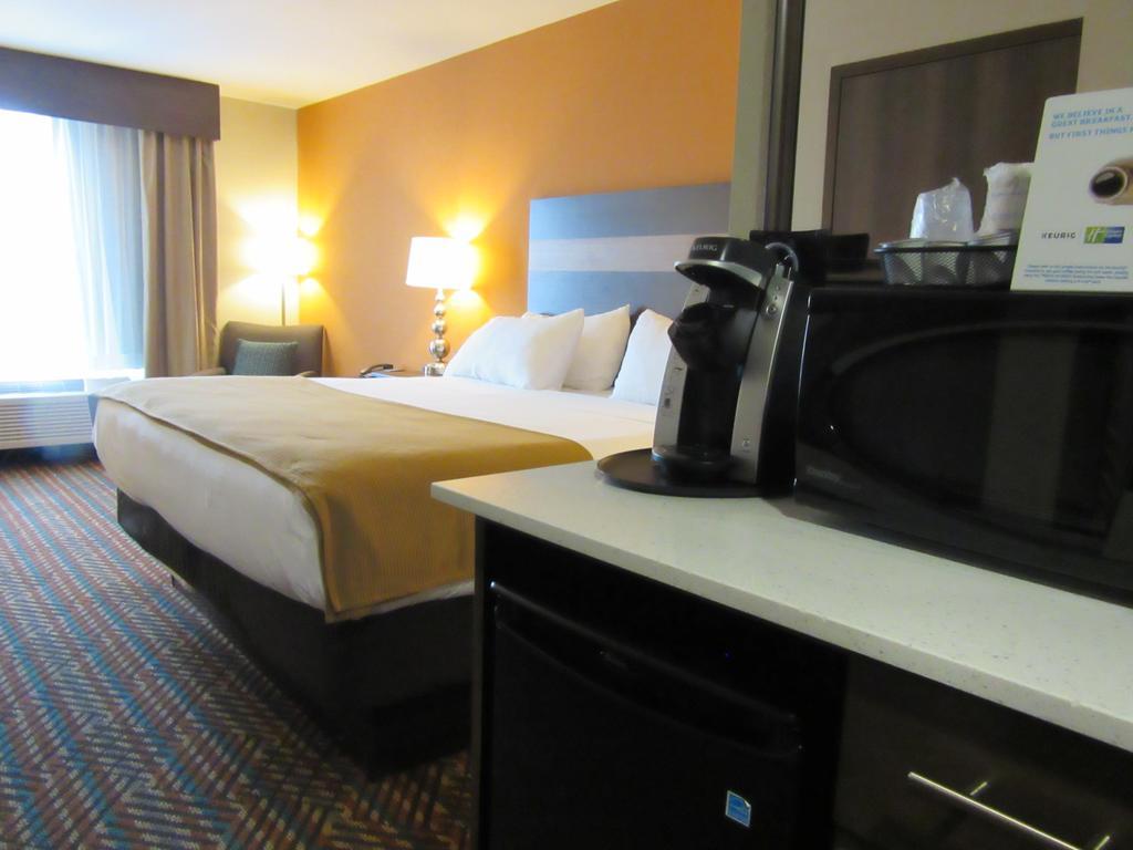 Holiday Inn Express Wichita South By Ihg Esterno foto