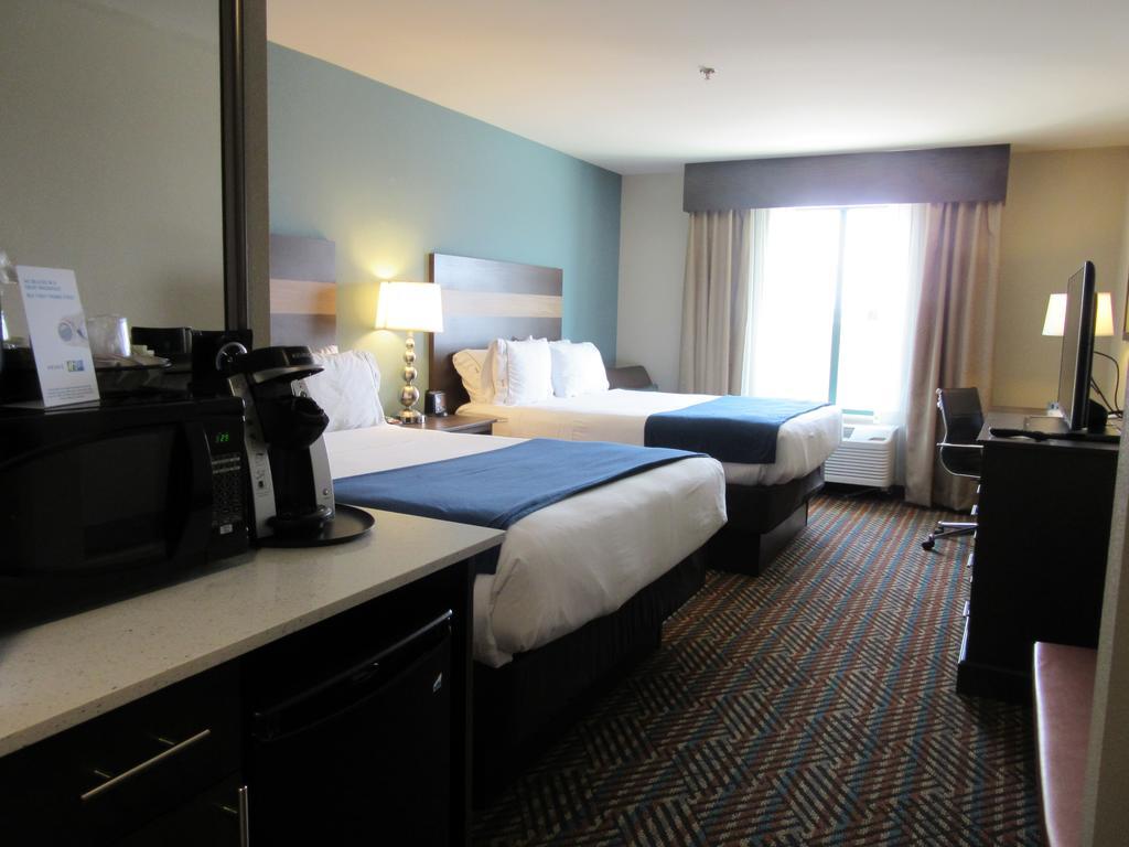 Holiday Inn Express Wichita South By Ihg Esterno foto