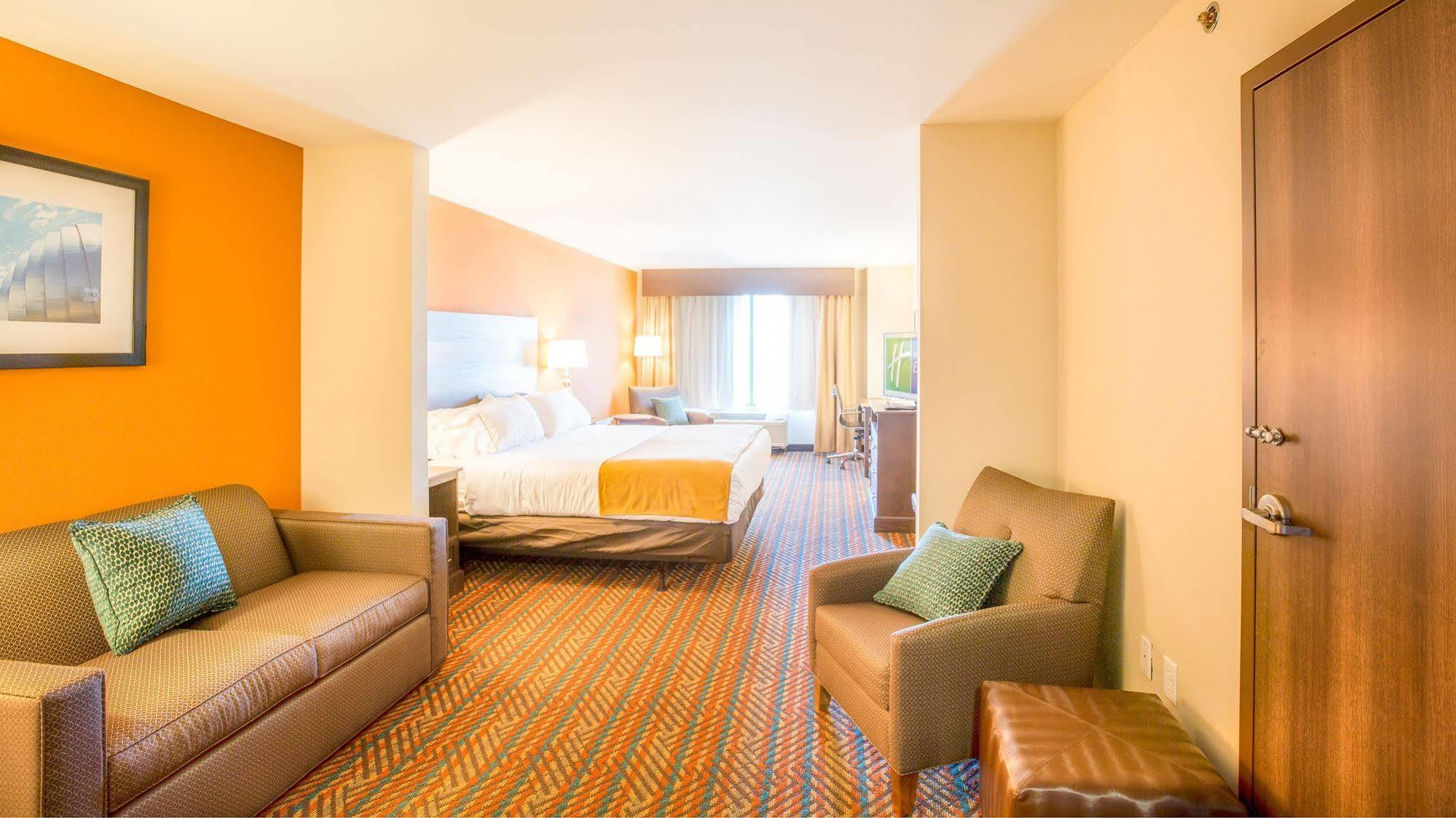 Holiday Inn Express Wichita South By Ihg Esterno foto